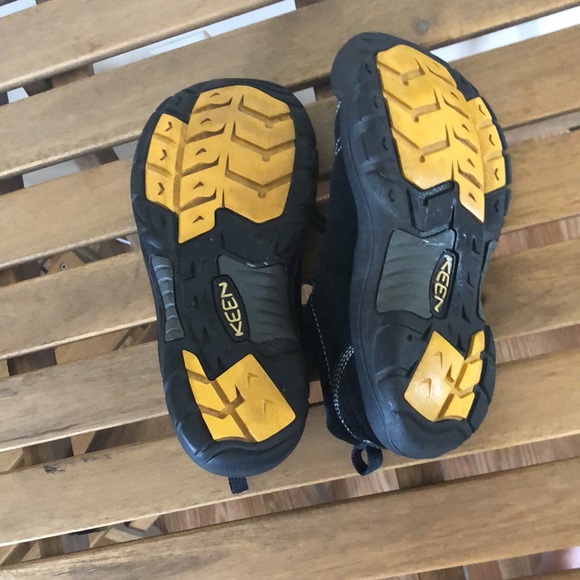 Women’s Keen Hiking Sneaker /Shoe Size - Picture 7 of 7